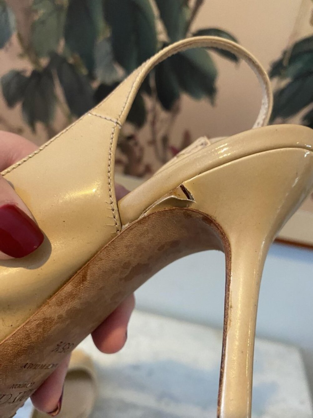 Jimmy Choo Shoes Womens Size 5 Beige Patent Slingback Peep Toe Pumps Italy - Picture 4 of 5